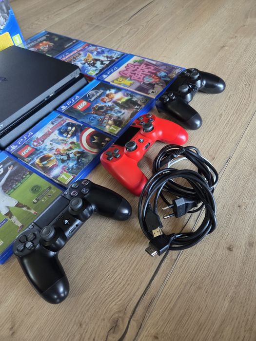 Konsola PS 4 SLIM