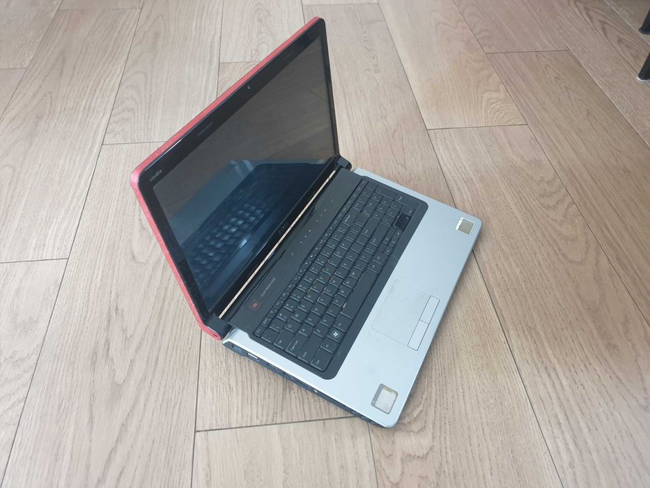 Ноутбук Dell 17/1747 touch screen. без диску