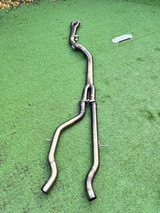 Linha BMW M3 F80 / BMW M4 F82  VRSF Single Mid-Pipe