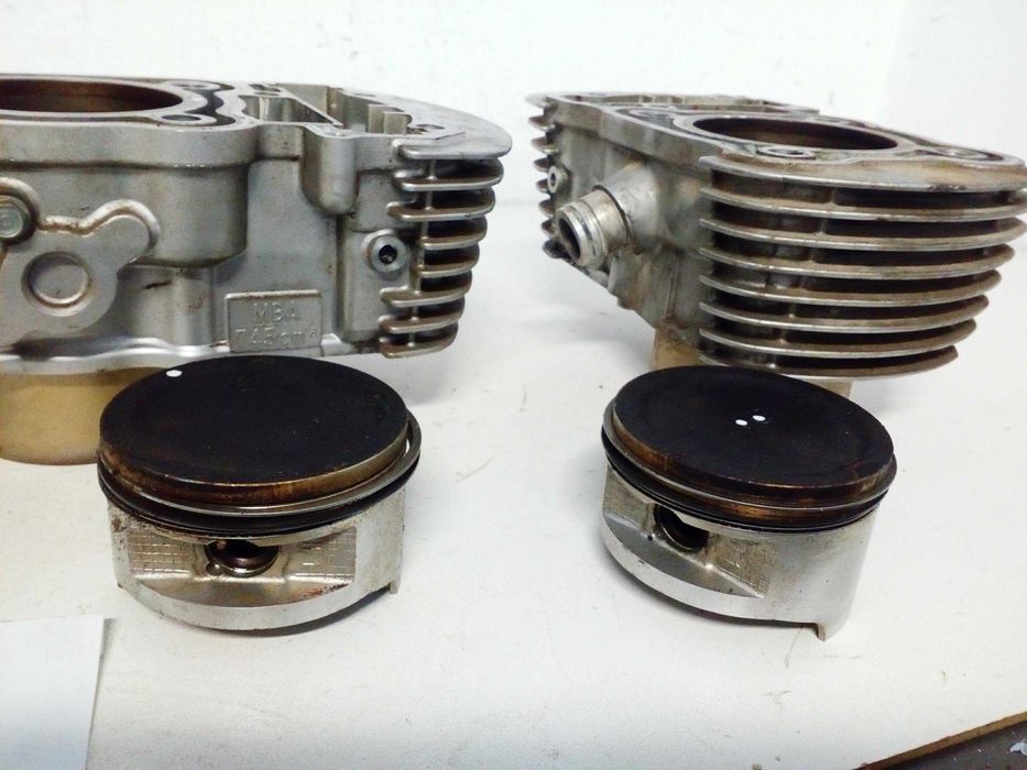 Honda vt 750 shadow RC44 cylindry tłoki komplet tłok cylinder