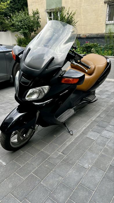 Suzuki Burgman 650 2004p.
