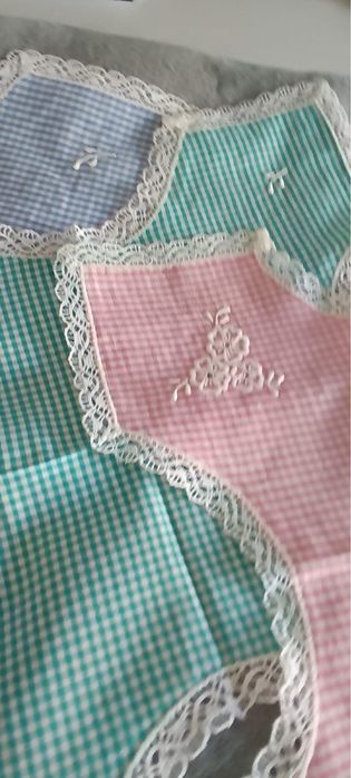 Bordados- panos para cesto do pão