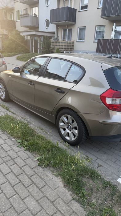 BMW  116i  продам