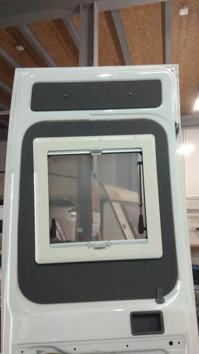 Reparação e adaptação de viaturas e autocaravanas