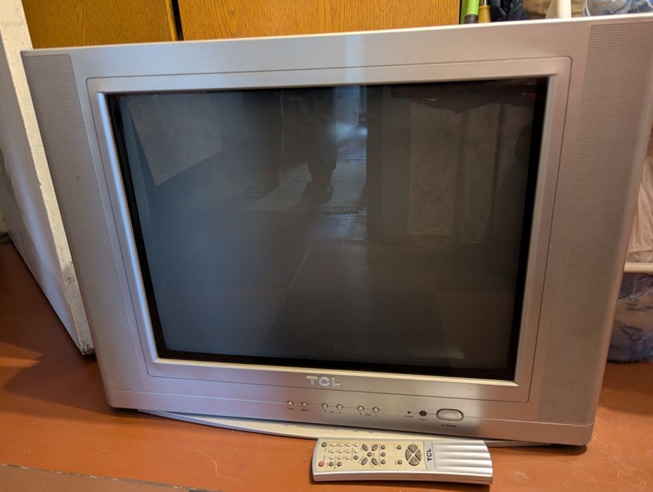 Телевізор TCL 21E10 новий