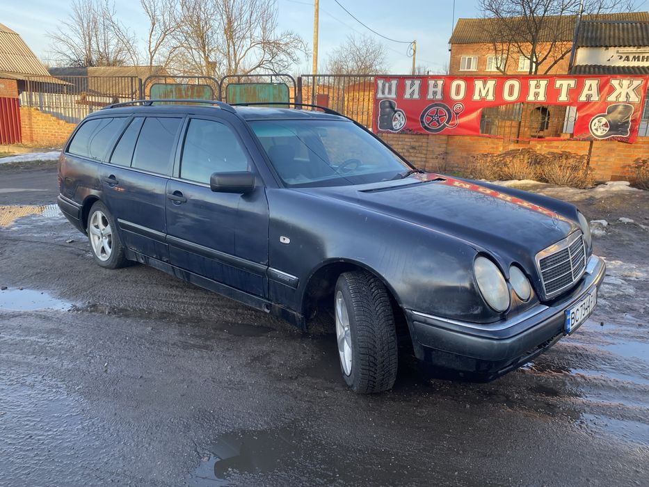 Мерседес 1997 рік 2.3 газ бенз