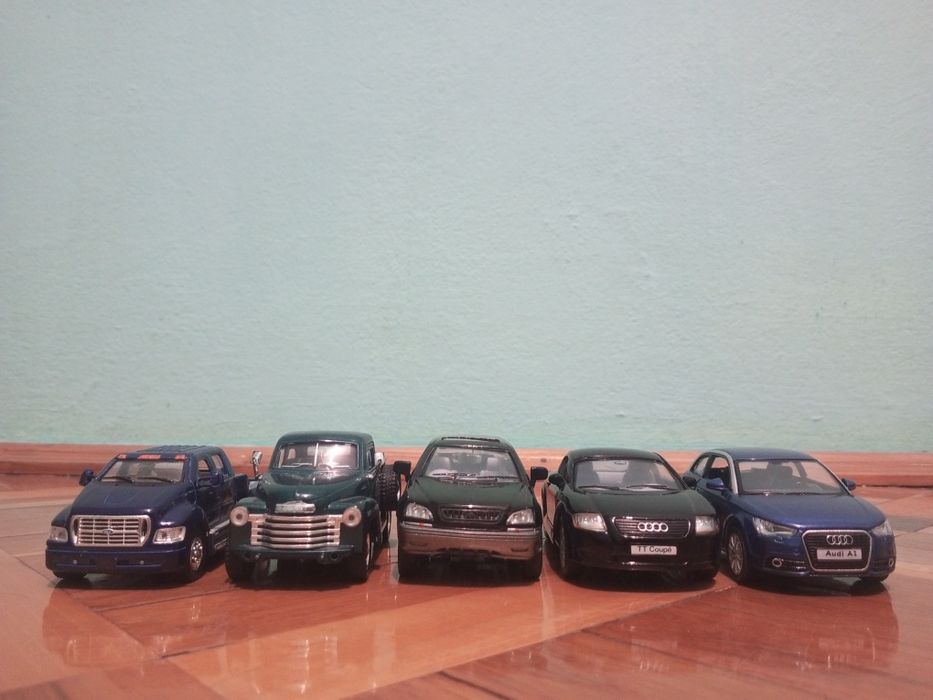 Рідкісні моделі Kinsmart. ЦІНИ В ОПИСІ