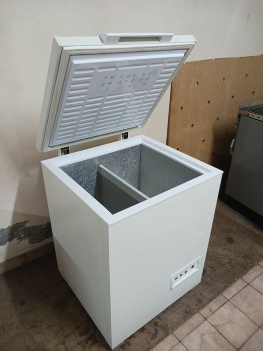Arca congeladora 145 litros em perfeito funcionamento possibilidade de