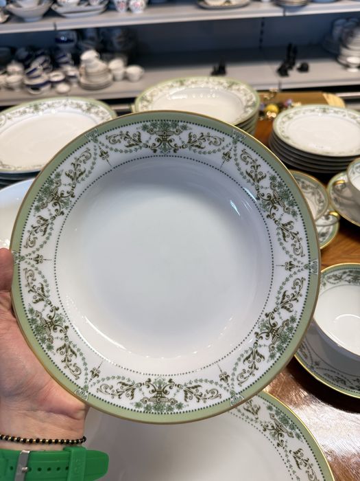 Serwis TIRSCHENREUTH HUTSCHENREUTHER obiadowy elegancki wzór 110