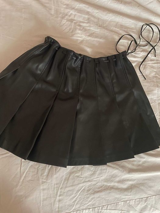 Спідниця шкіряна Bershka