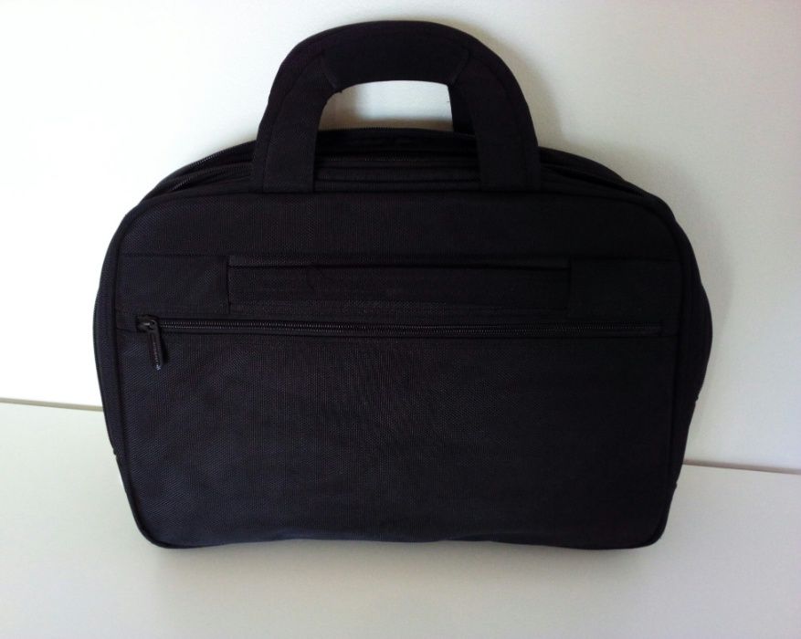 Mala para PC com muita arrumaçao