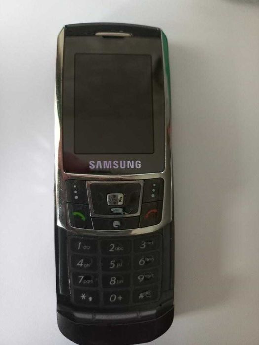 Telefon Samsung SGH-900i z baterią do wymiany