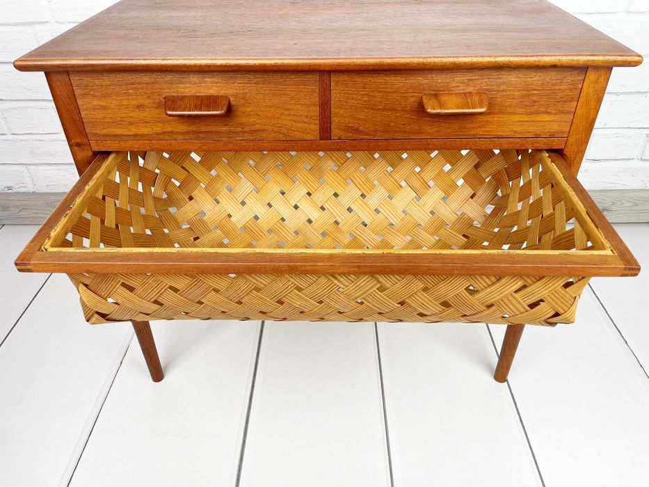 Duńska konsola tekowa z lat 60 • Mid-Century Vintage • Niciak • Szafka