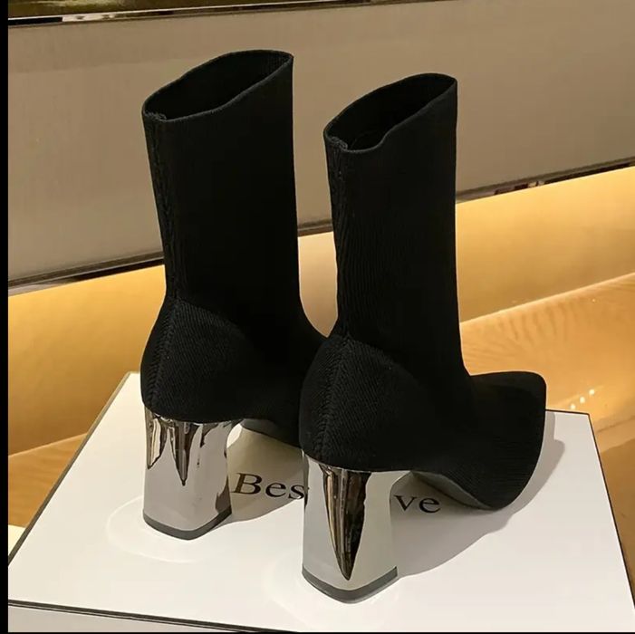 Черевики нові модні та зручні