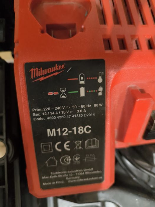 Wiertarko-wkrętarka udarowa Milwaukee M18 FPD2
