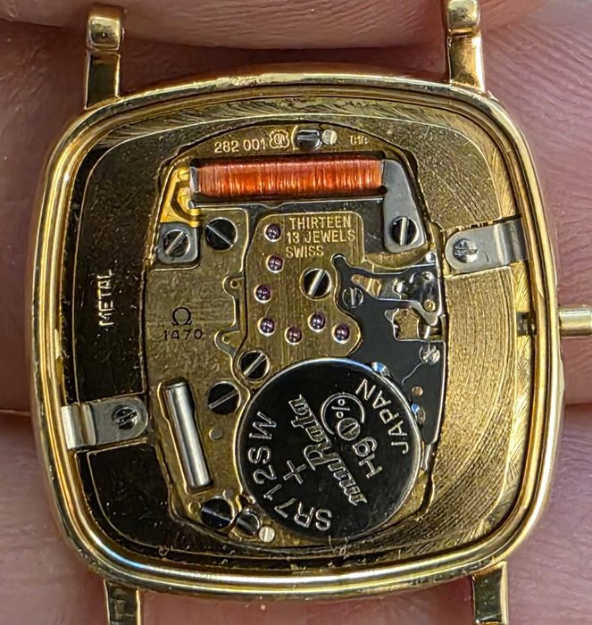 Золотий жіночий годинник Omega De Ville золото 750 пр
