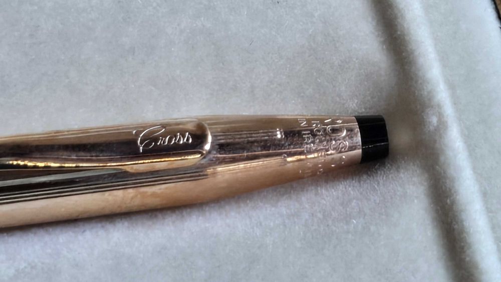 Esferográfica Cross Century Classic, Ouro Laminado 14kt (Rolled Gold) c/ Estojo Original