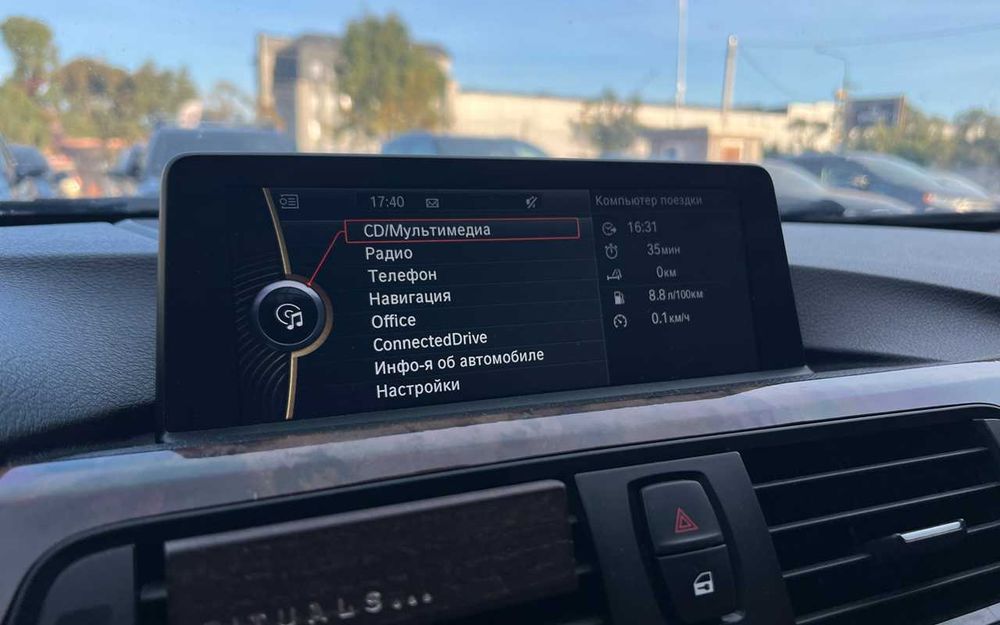 BMW 328XI 2013