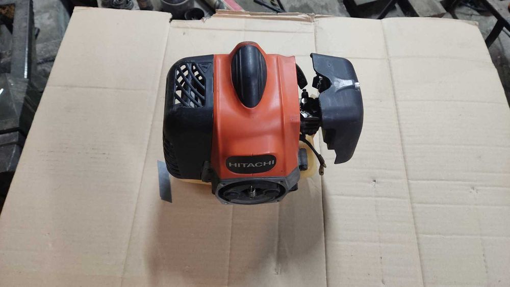 Продам двигун на мотокосу HITACHI
