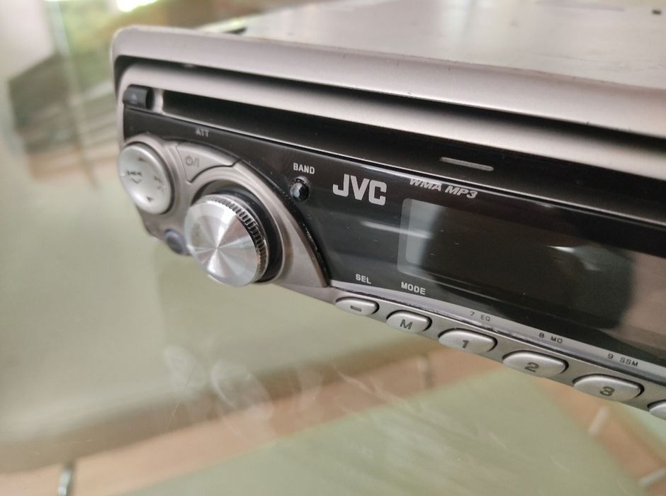 Autoradio JVC e Blaupunkt