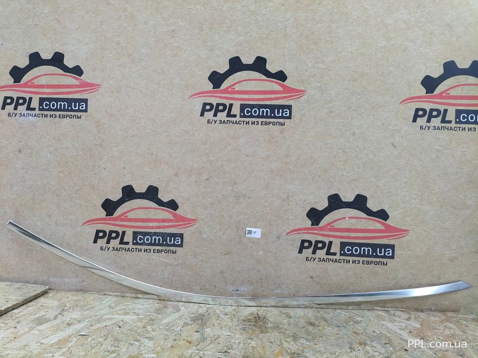 Mercedes E-Class W213 16-19 молдинг двери передней левой A2136900180