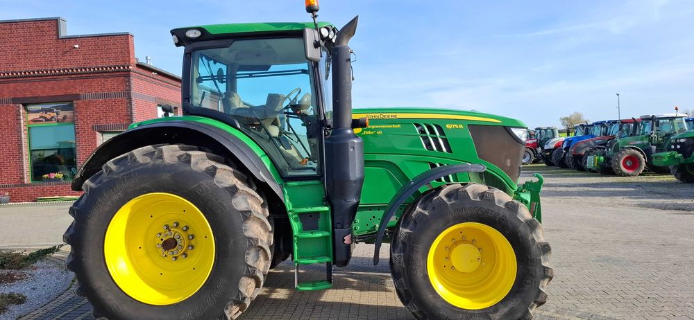 Ciągnik JOHN DEER 6175 R