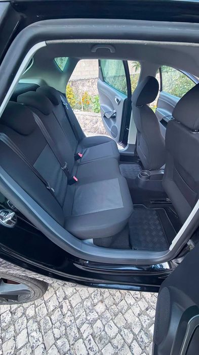SEAT Ibiza 6J 1.6 TDI 90 CV de 2010