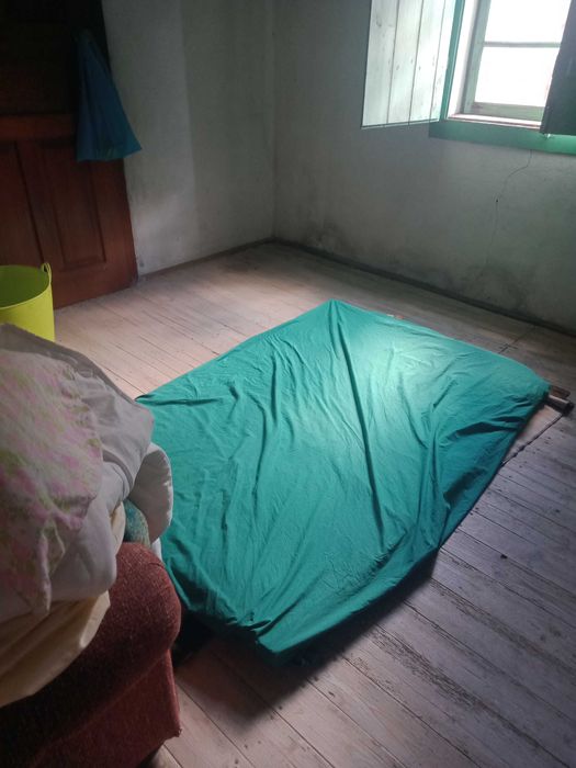 Arrenda se casa modesta em Espite