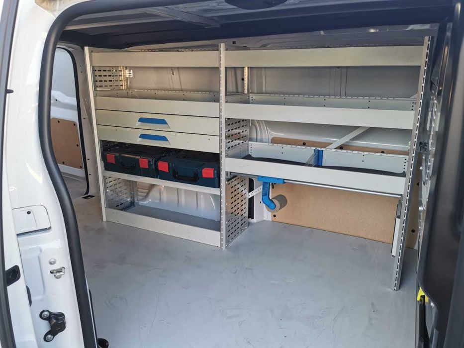 Regały samochodowe serwisowe do wszystkich aut ciężarowych oraz busów