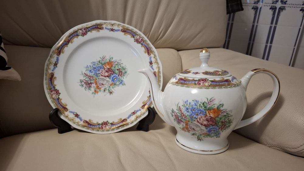 Pratos decorativas64861757410689125