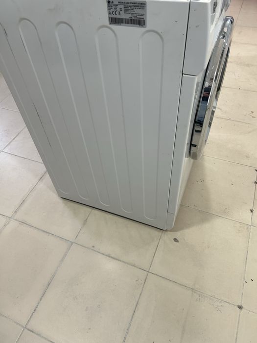 LG Máquina de Lavar e Secar Roupa 8 kg / 5 kg – Inverter Direct Drive com Vapor