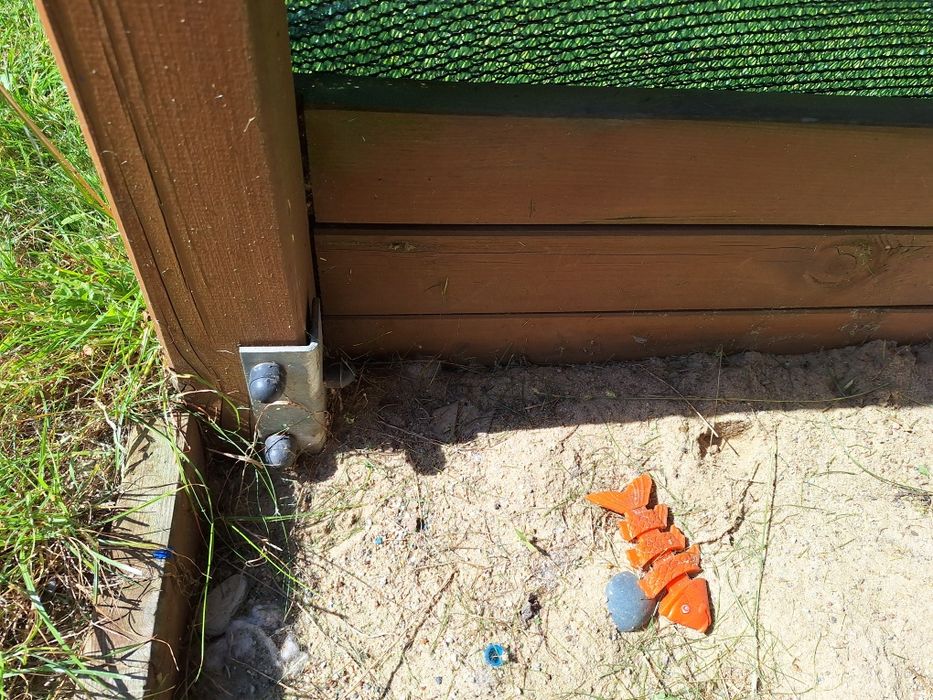 Solidny domek dla dzieci z piaskownicą firmy Winnetoo lite drewno