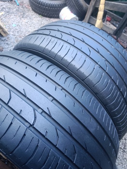 225/50/17 Continental premium contact 2