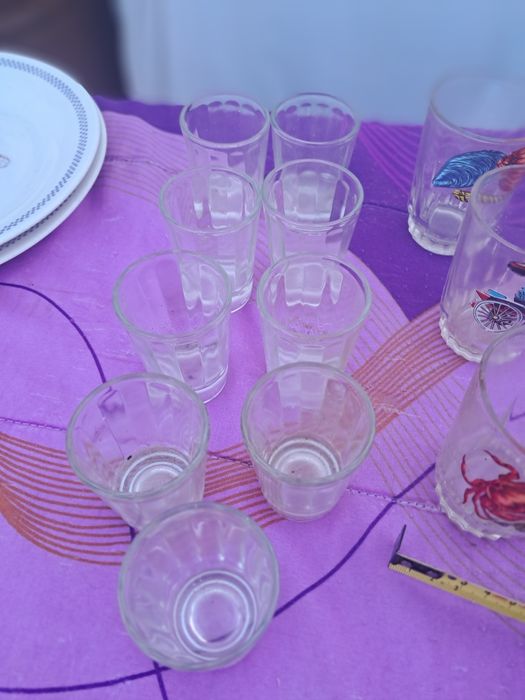 Nove copos de taberna