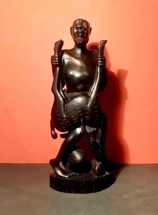 ARTE ANGOLANA - anos 70 - madeira nobre - 32x13x8 cm/s