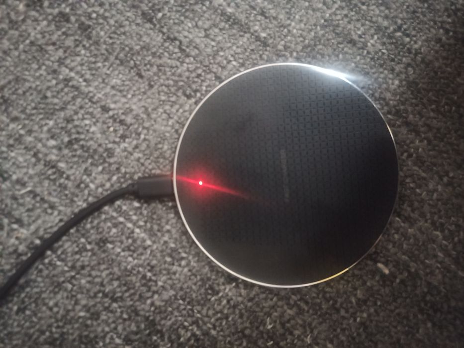 Беспроводное зарядное для айфона