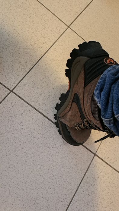 Bota de caminhada
