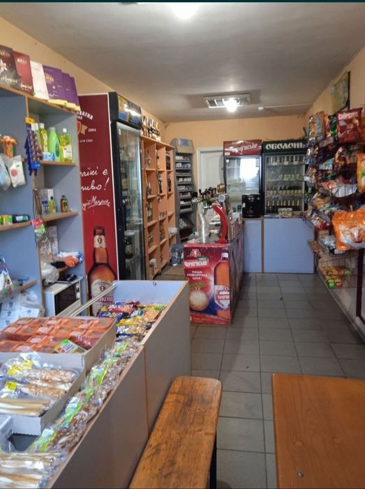 Продам  або здавм приміщення