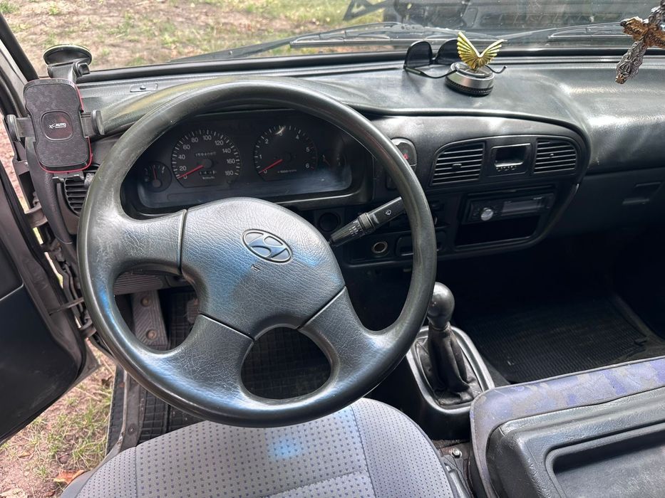 продам Хундай 100