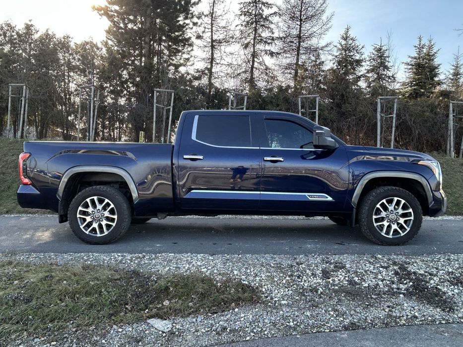 Toyota Tundra limitowana wersja 1794 PLATINIUM, 4X4, zarejestrowany w PL, hak, skóra