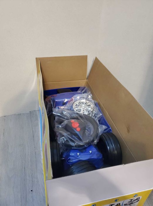 толокар машинка гумові колеса синіій колір машина дитяча