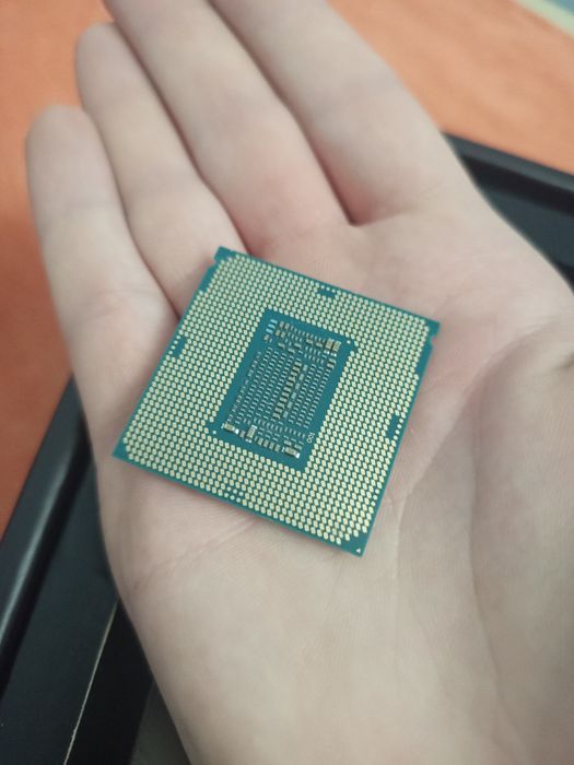 Sprzedam procka intel core i7 8700k