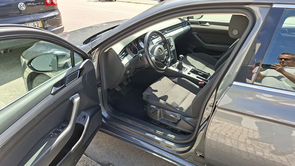 Volkswagen Passat 1.6 Tdi 80.000km, em ótimo estado