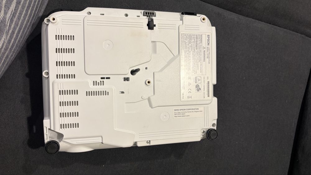 Проектор EPSON EB-S04