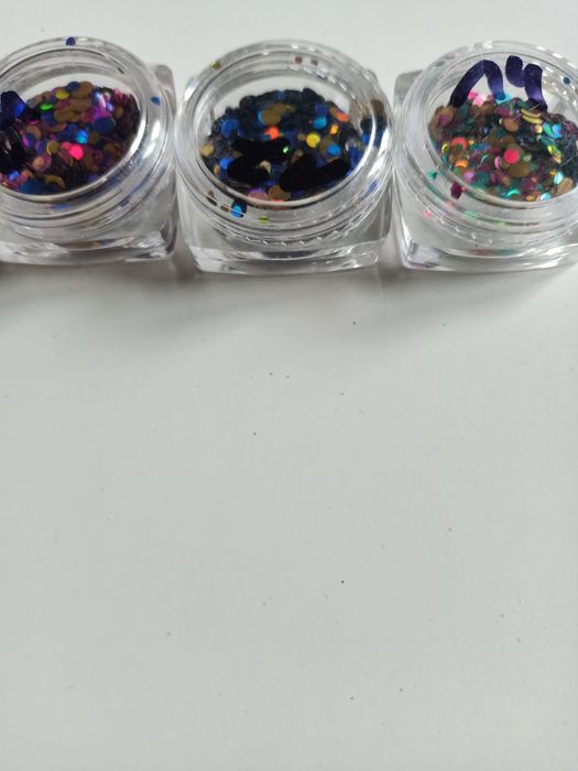 Pieguski do paznokci ozodby