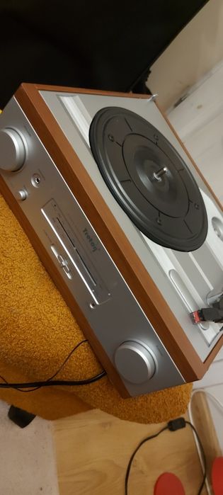 Gramofon z radiem