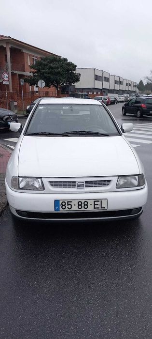 Vendo seat ibiza 1900 6k3 bom estado