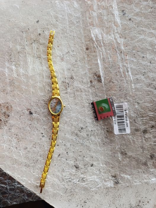 Годинник жіночий наручний