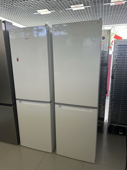 Бюджетний сучасний холодильник від Whirlpool 6Sense