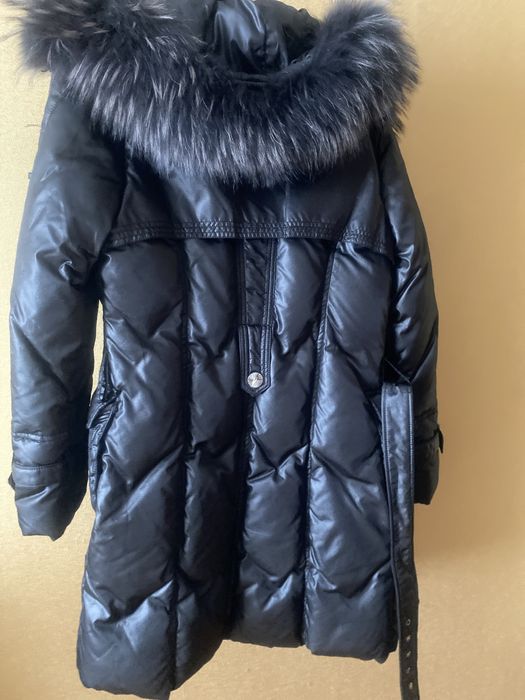 Майже новий пуховик, відмінний стан, розмір 46, чорний